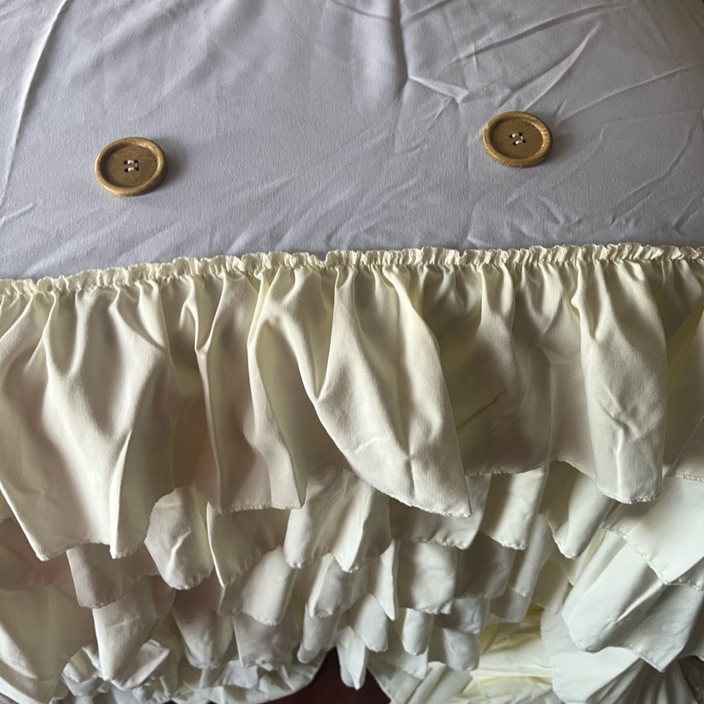 Ruffled white and yellow shower curtain - Picture 14 of 16